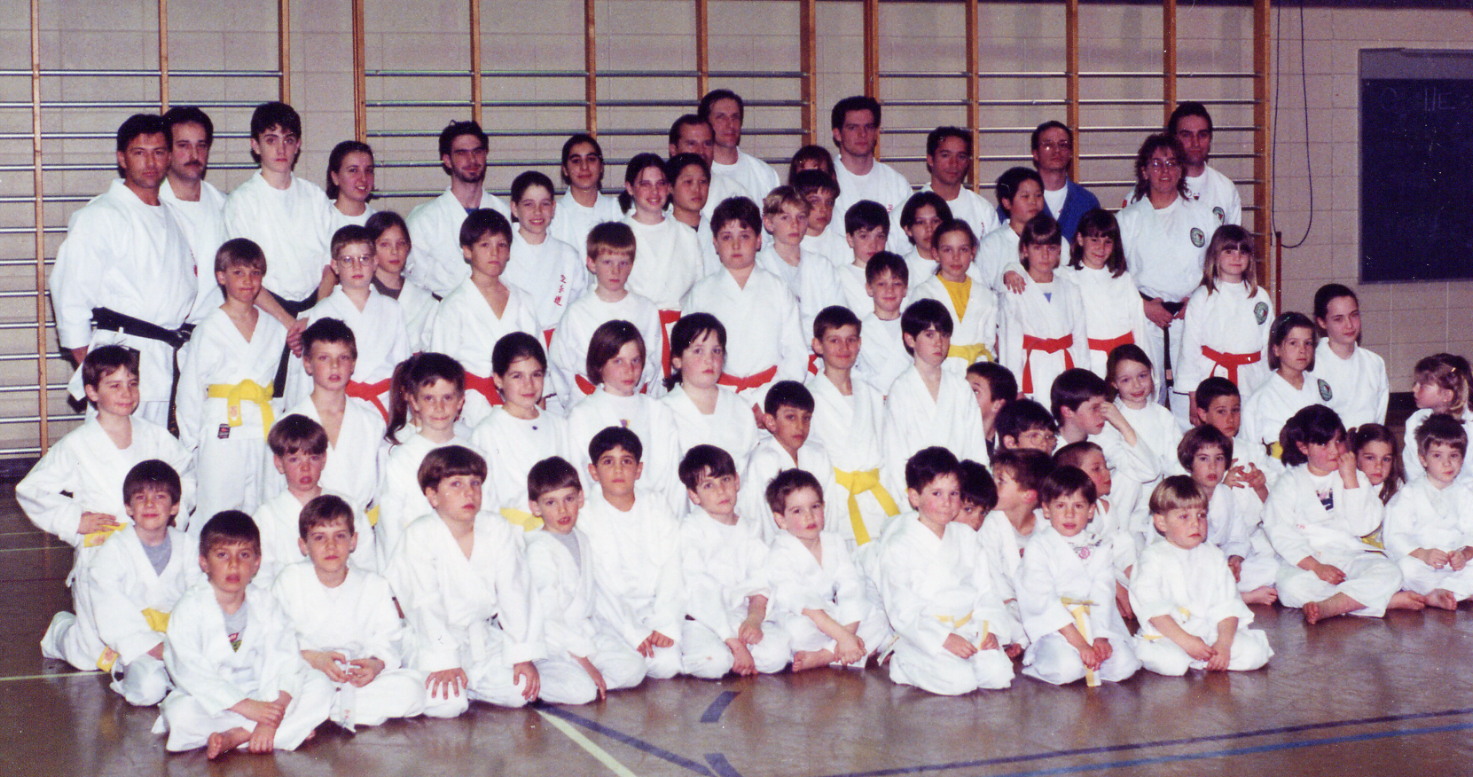 Un groupe d&rsquo;élèves de 1997